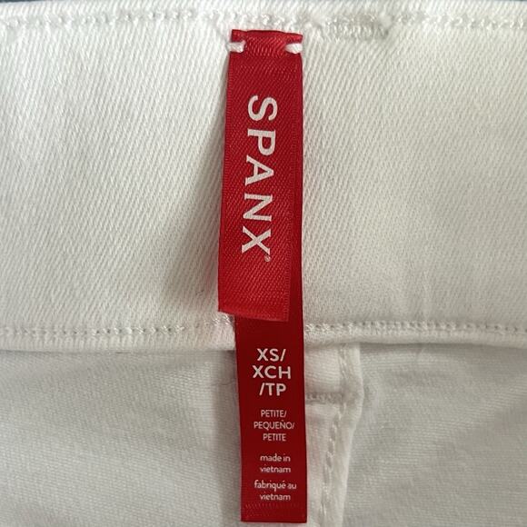 SPANX Spanxshape EveryWear Cropped Wide Leg Patch Pocket White Jeans - Picture 6 of 7